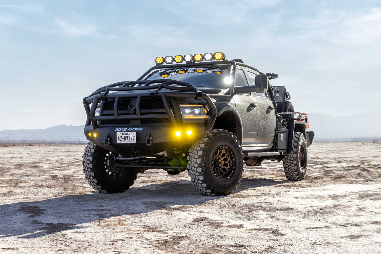 Triple-Row BangerBar: (7 Pod / 50.5") (HXB Power - White/Yellow)