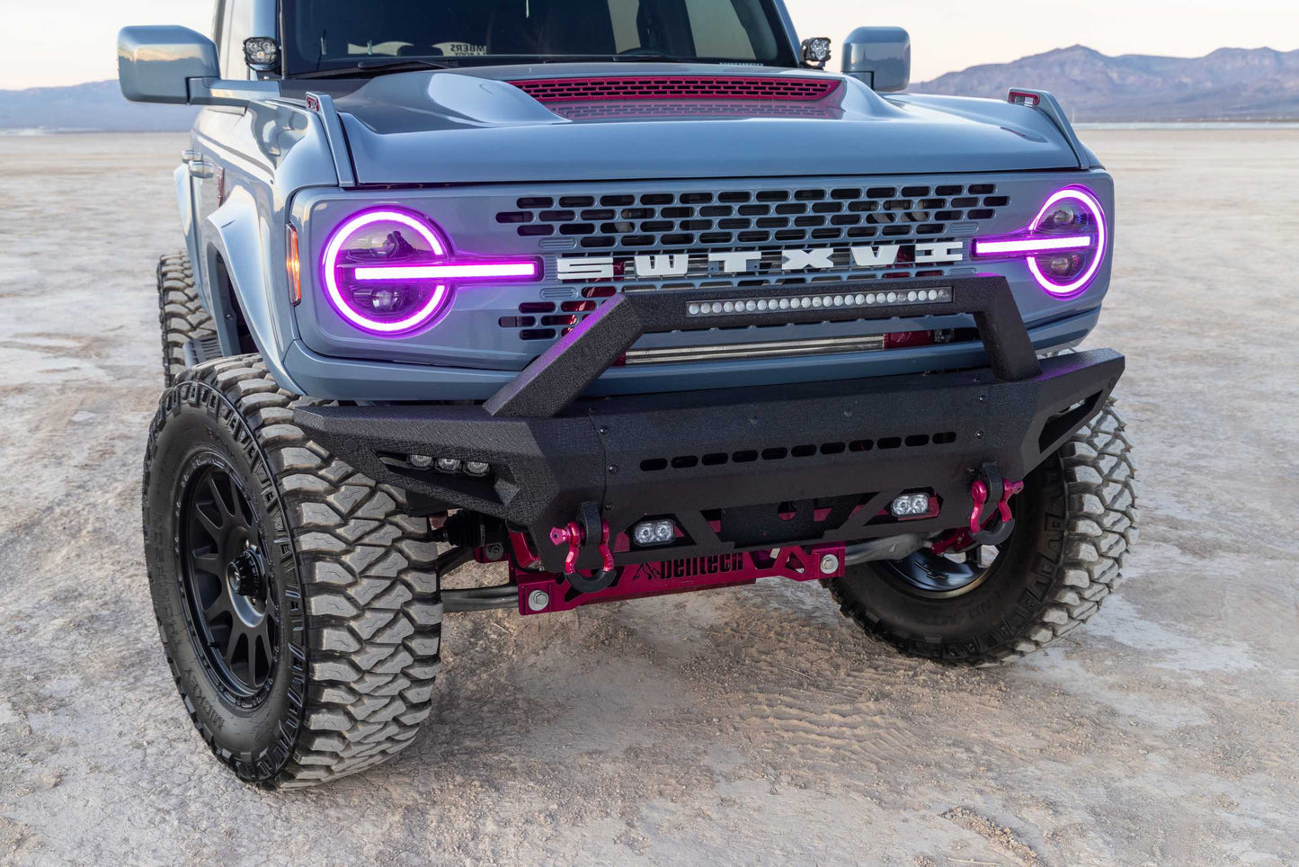 XRGB LED Headlights: Ford Bronco (21+ / RGB / Set)