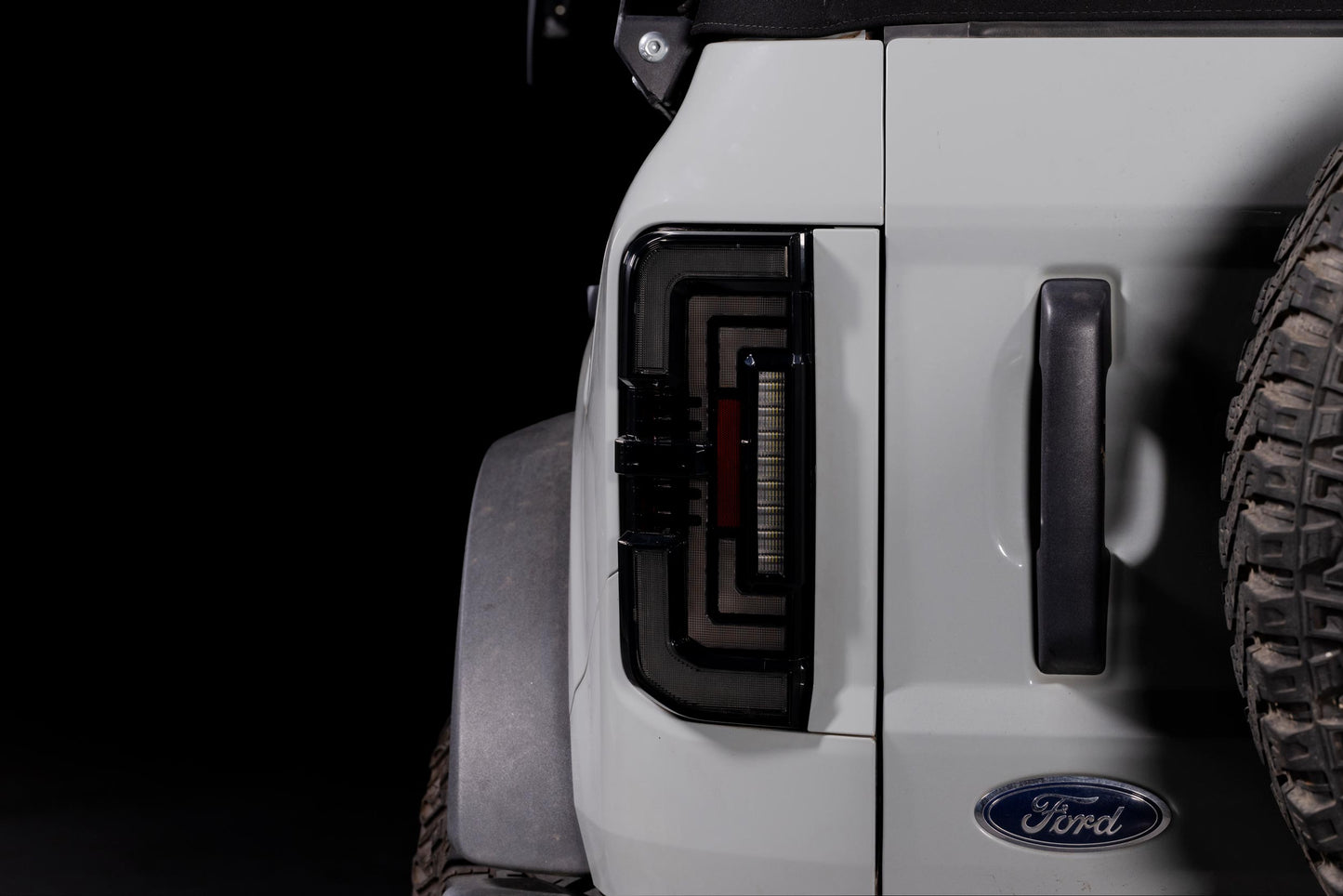 XB LED Tail Lights: Ford Bronco (21+ / Red Lens / Set)