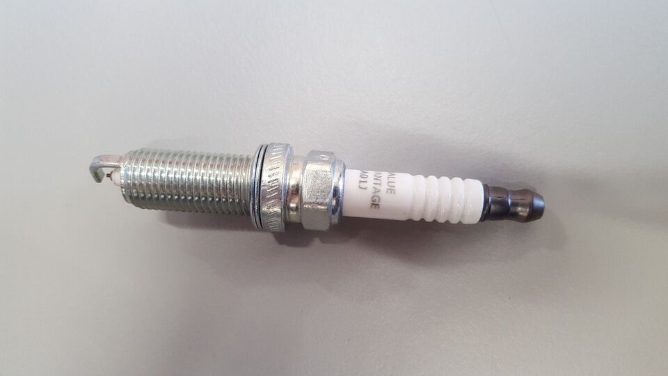 OEM Nissan Spark Plug x1 - B2401-JA01JNW