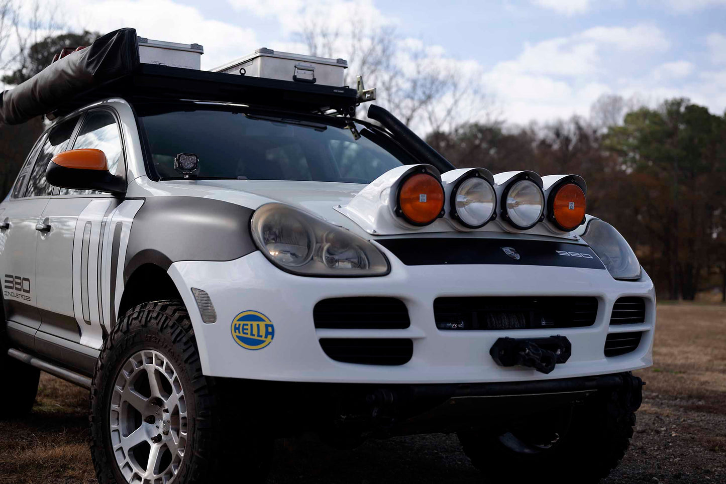 Morimoto 4Banger Ditch Light Kit: 03-10 Cayenne (NCS Yellow SAE Wide Beam)