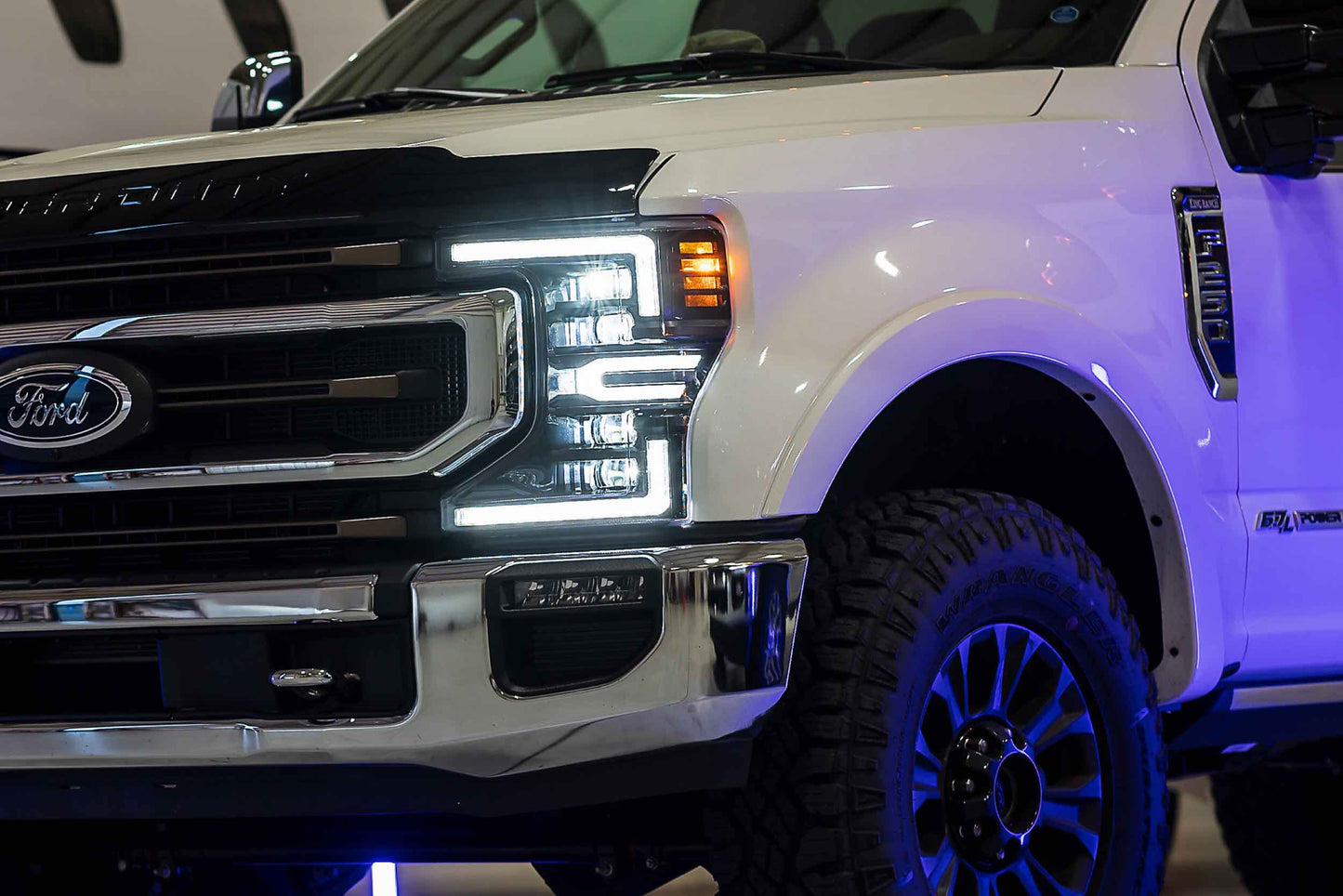 20-22 Ford Super Duty White DRL Heads and Red Tails