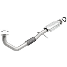 Load image into Gallery viewer, MagnaFlow Conv DF 01-02 Saturn SC/SL/SW Series 1.9L Rear CA Emission (49 State)