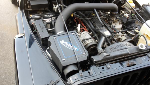 Volant Closed Box Air Intake (Oiled) For 2000-2006 Jeep Wrangler TJ 4.0L L6, 2004-2006 Wrangler LJ 4.0L L6 - 17540 Volant