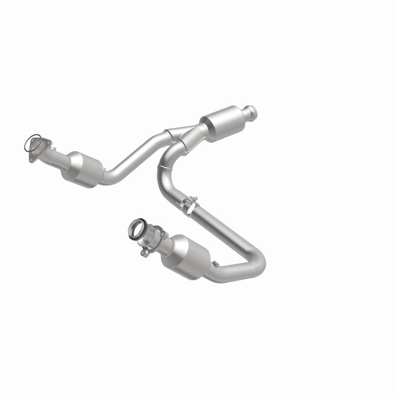 Magnaflow 14-15 Chevrolet Silverado 1500 Underbody 4.3L / 5.3L Direct-Fit Catalytic Converter Magnaflow