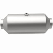 Load image into Gallery viewer, Magnaflow 3.00in. C/C 6in. spun body Universal Converter