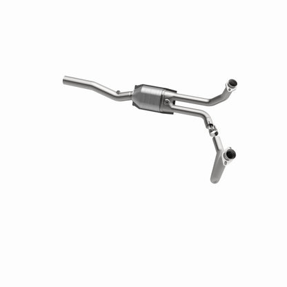 MagnaFlow Conv Direct Fit 96-97 Dodge B1500/B2500/B3500 V8 Underbody Magnaflow