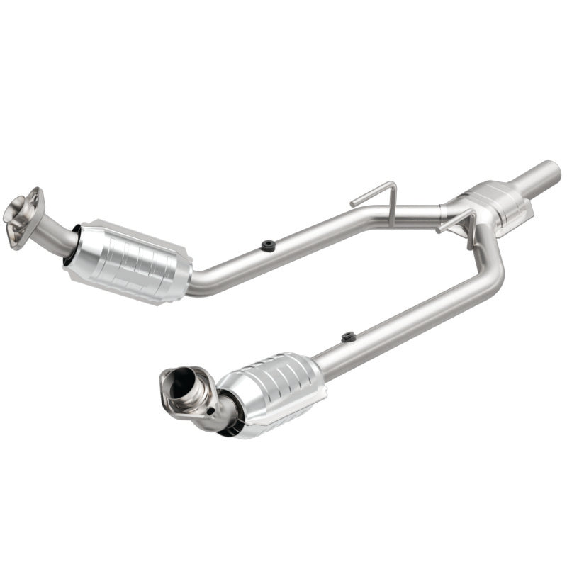 MagnaFlow Conv DF 96-97 Mercury Cougar 3.8L Magnaflow