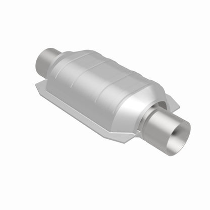 MagnaFlow Conv Univ 2.25 inch Inlet/Outlet Center/Center Oval (CA OBDII) Magnaflow