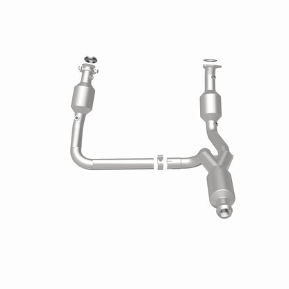 Magnaflow 14-15 Chevrolet Silverado 1500 Underbody 4.3L / 5.3L Direct-Fit Catalytic Converter Magnaflow