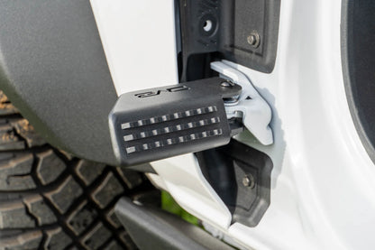 DV8 Offroad 2021+ Ford Bronco Foot Peg Pair - Black STBR-01