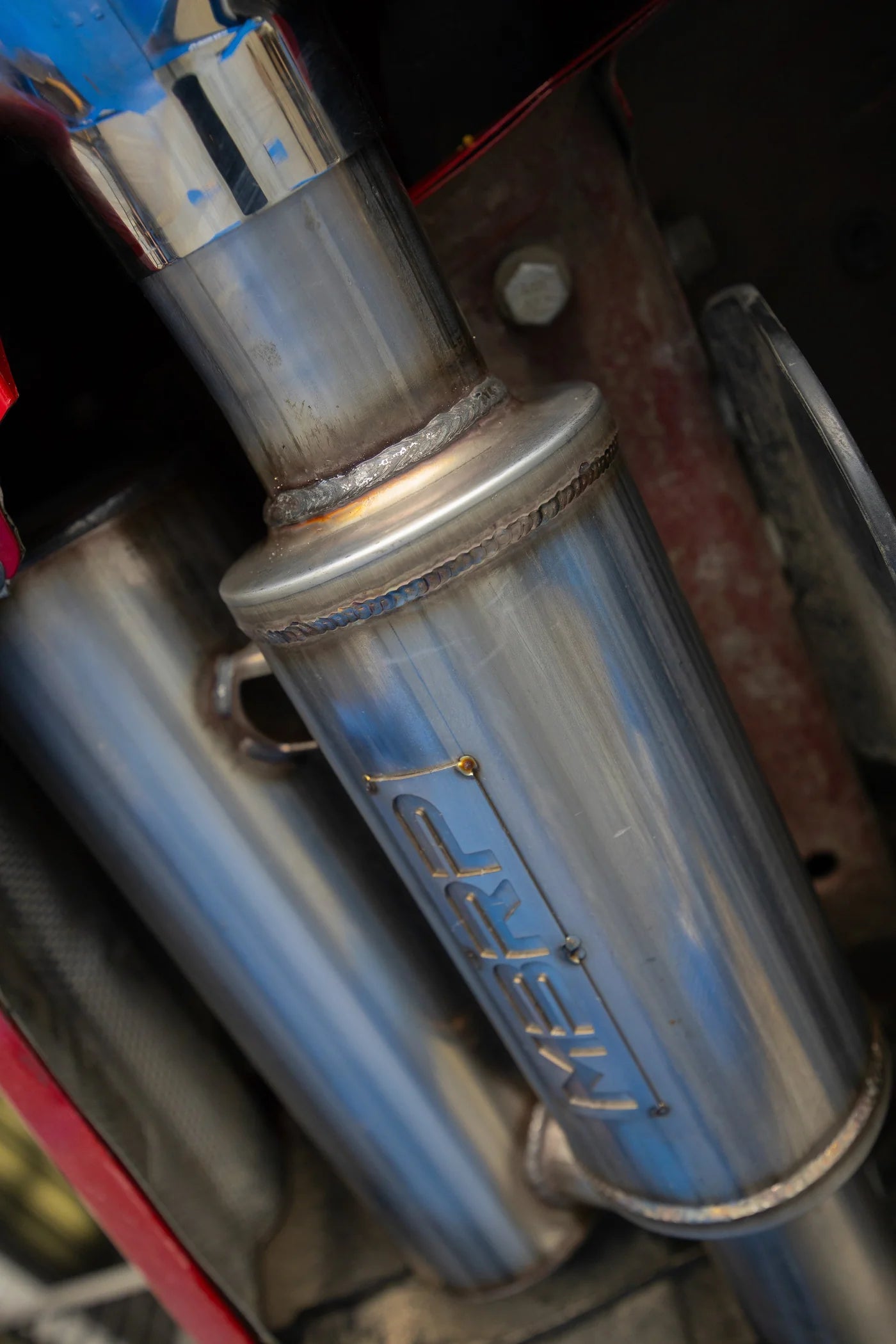 MBRP 3-Inch Cat-Back Exhaust | Street Profile | Dual Rear Exit | T304 Stainless Steel with Carbon Fiber Tips | Dodge Durango 5.7L V8 | S51073CF