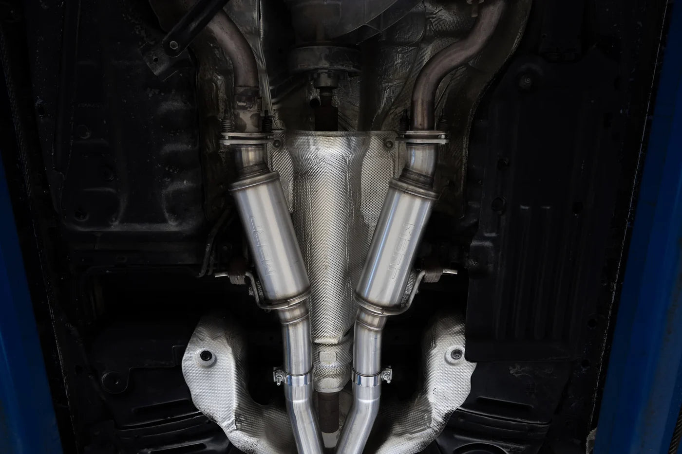 MBRP 3-Inch Cat-Back Exhaust | Street Profile | Dual Rear Exit | T304 Stainless Steel with Carbon Fiber Tips | Dodge Durango 3.6L V6 | S51093CF