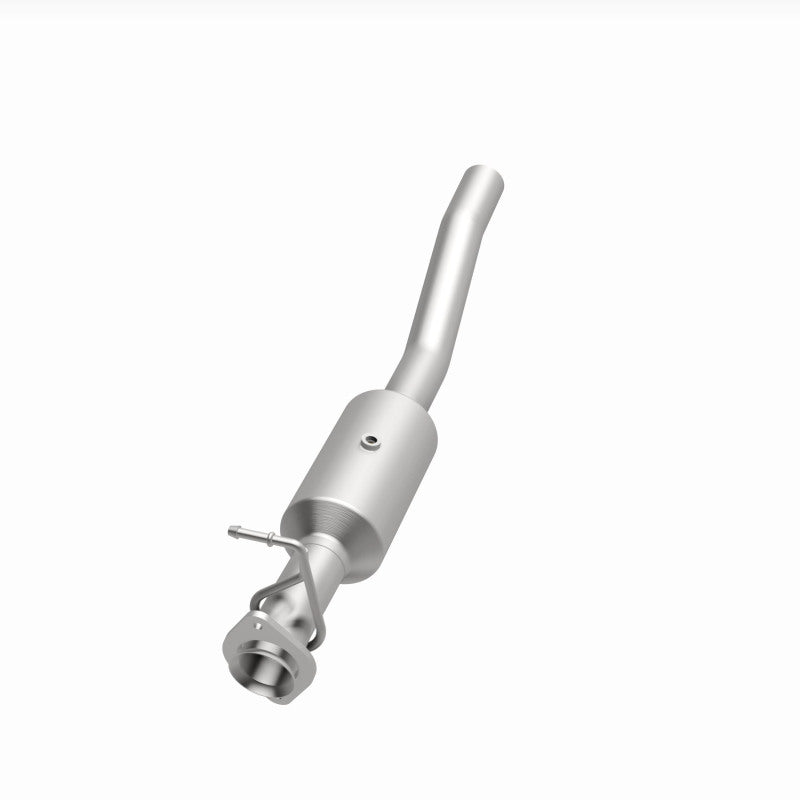 MagnaFlow 16-19 Ford F-53 V10 6.8L Underbody Direct-Fit Catalytic Converter Magnaflow