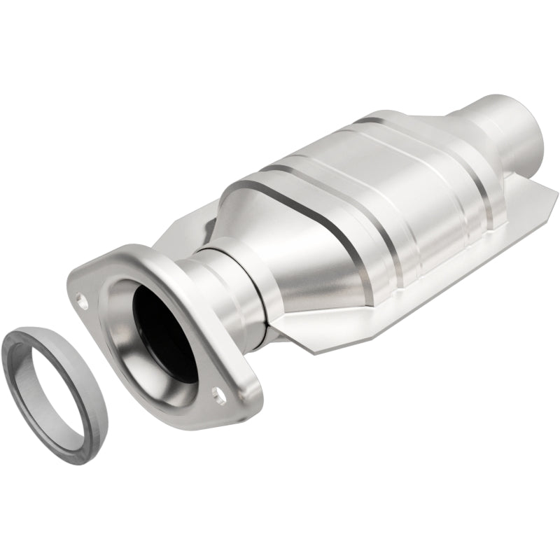 MagnaFlow Conv DF 01-03 Highlander underbody Magnaflow