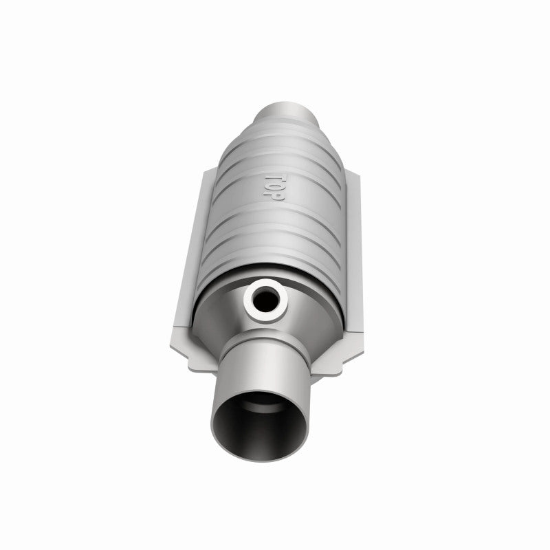 Magnaflow Conv Univ 2.25 1/O2 CA Magnaflow