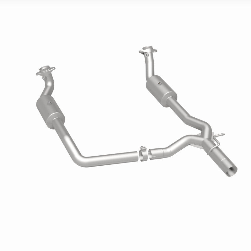Magnaflow 09-13 Ford E-350 Super Duty V10 6.8 OEM Underbody Direct Fit Catalytic Converter Magnaflow