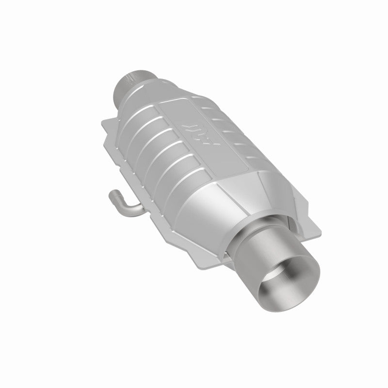 MagnaFlow Conv Universal 2.25in Inlet/Outlet Center/Center Oval Magnaflow