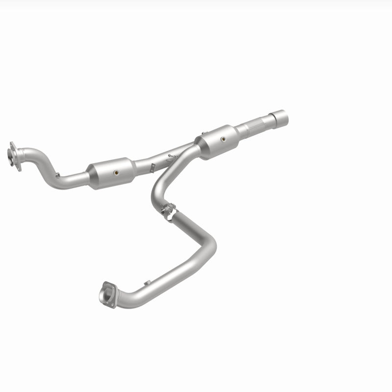 Magnaflow 14-18 2500 V8 6.4 OEM Underbody Direct Fit Converter Magnaflow