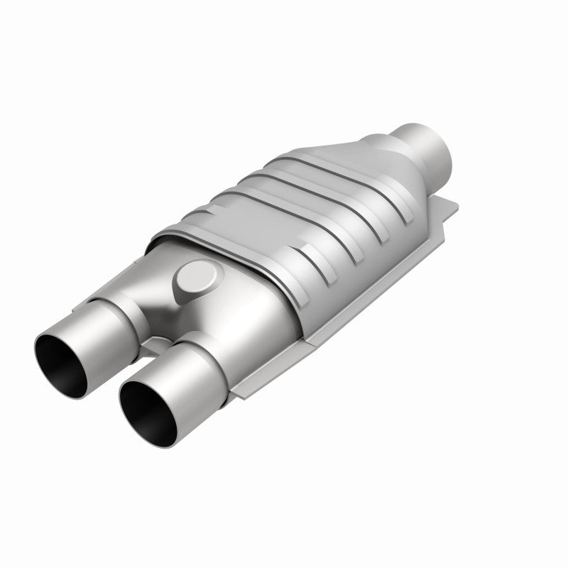 MagnaFlow Conv Univ 2inch Inlet/2.5inch Outlet Dual/Single Oval Shape Magnaflow