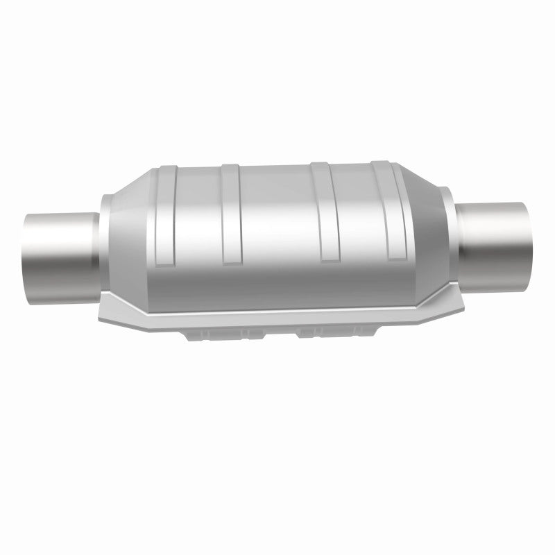 MagnaFlow Conv Univ 2.25 inch Inlet/Outlet Center/Center Oval (CA OBDII) Magnaflow