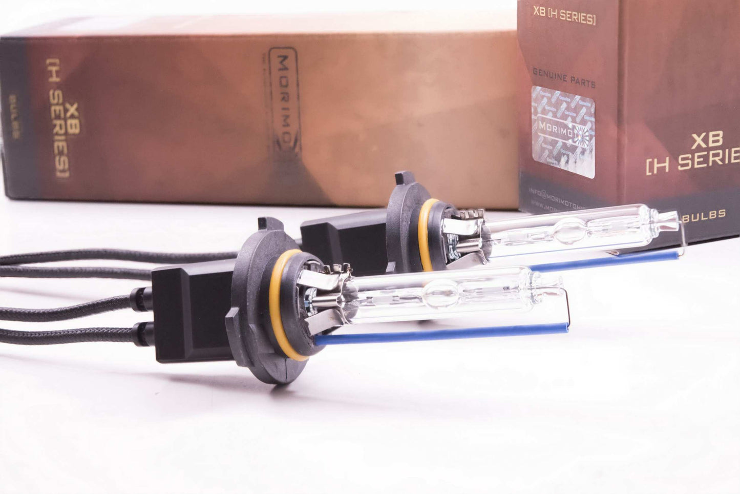 9012: XB 8000K HID Bulbs (Pair)