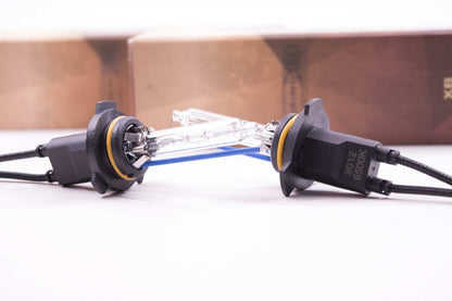 9012: XB 4000K HID Bulbs (Pair)