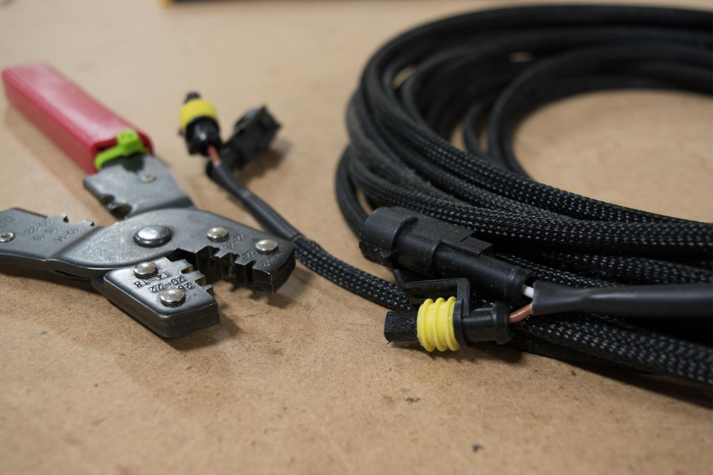 Connector: 3157 Male Bare Socket / Pins