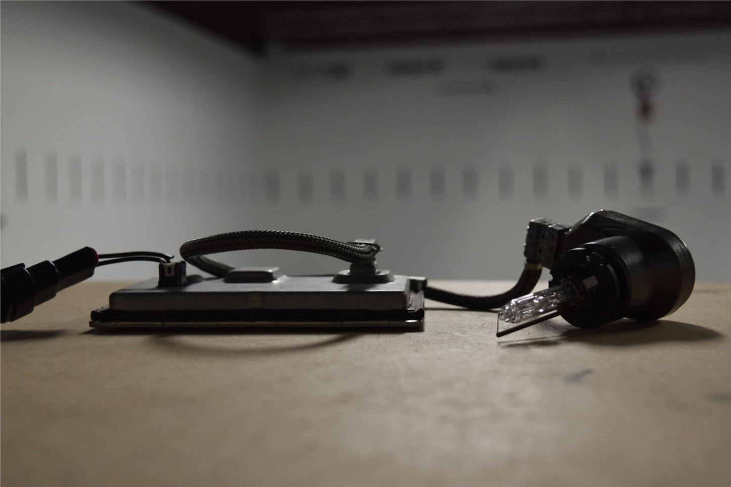 Igniter Adapter: D1S to D2S