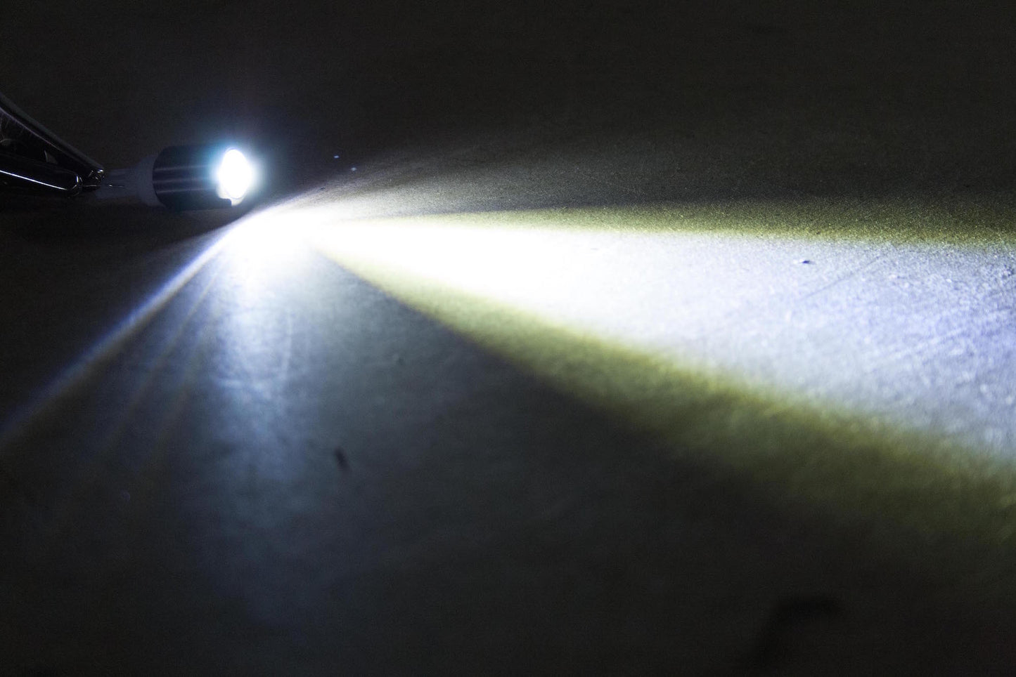 921/T15: XB LED (White)