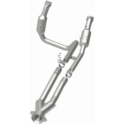 Magnaflow 15-17 Ford Transit-150 3.7L Direct Fit Converter Magnaflow