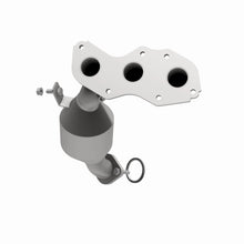 Load image into Gallery viewer, Magnaflow 07-11 Toyota Sienna V6 3.5L Direct-Fit Catalytic Converter