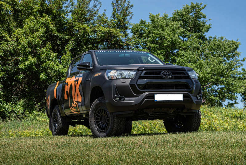 Zone Offroad 2006-2025 Toyota Hilux 1.5-Inch Front/1-Inch Rear Suspension Lift Kit - ZONT1200