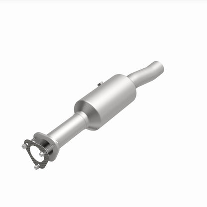 MagnaFlow 16-19 Ford E-450 Super Duty Base V10 6.8L Underbody Direct-Fit Catalytic Converter Magnaflow