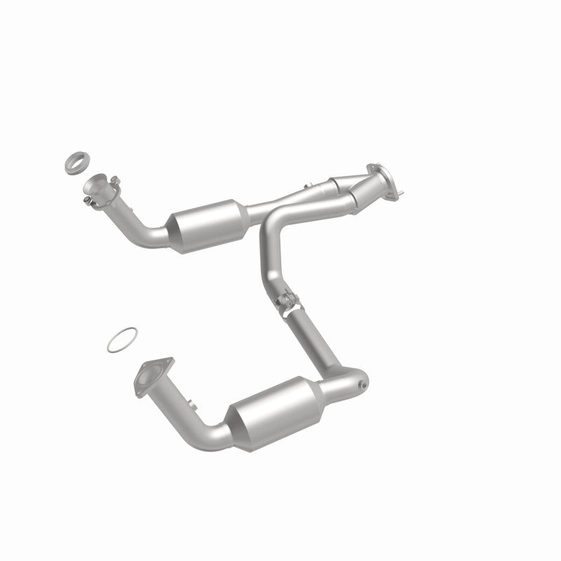 MagnaFlow Conv Direct Fit OEM 2005 GMC Sierra/Chevrolet Silverado 1500/Cadillac Escalade Underbody Magnaflow