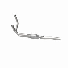 Load image into Gallery viewer, MagnaFlow Conv Direct Fit 96-97 Dodge B1500/B2500/B3500 V8 Underbody