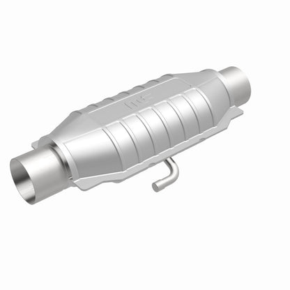 MagnaFlow Conv Universal 2.25in Inlet/Outlet Center/Center Oval Magnaflow