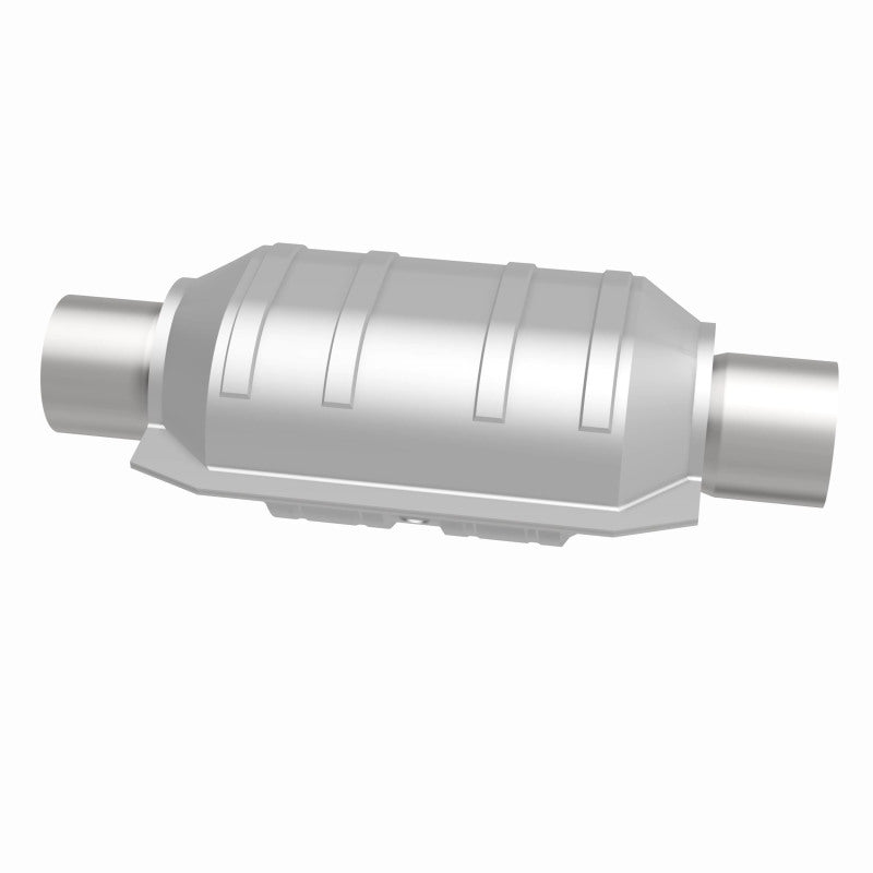 MagnaFlow Conv Univ 2.25 inch Inlet/Outlet Center/Center Oval (CA OBDII) Magnaflow