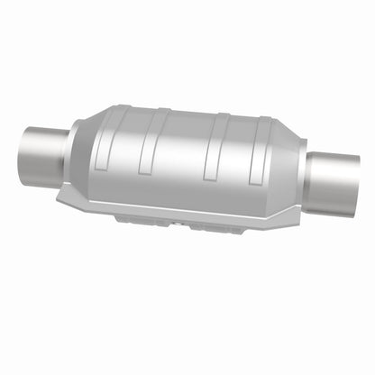 MagnaFlow Conv Univ 2.25 inch Inlet/Outlet Center/Center Oval (CA OBDII) Magnaflow