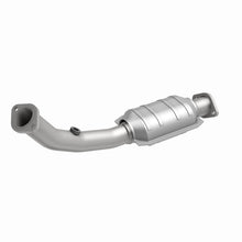 Load image into Gallery viewer, MagnaFlow Conv DF 96-98 Mazda Mpv Front 3.0L