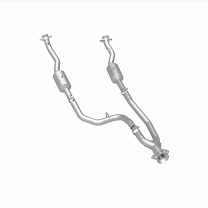 MagnaFlow 20-21 Ford Transit-150 Single Underbody V6 3.5L RWD Direct-Fit Catalytic Converter Magnaflow