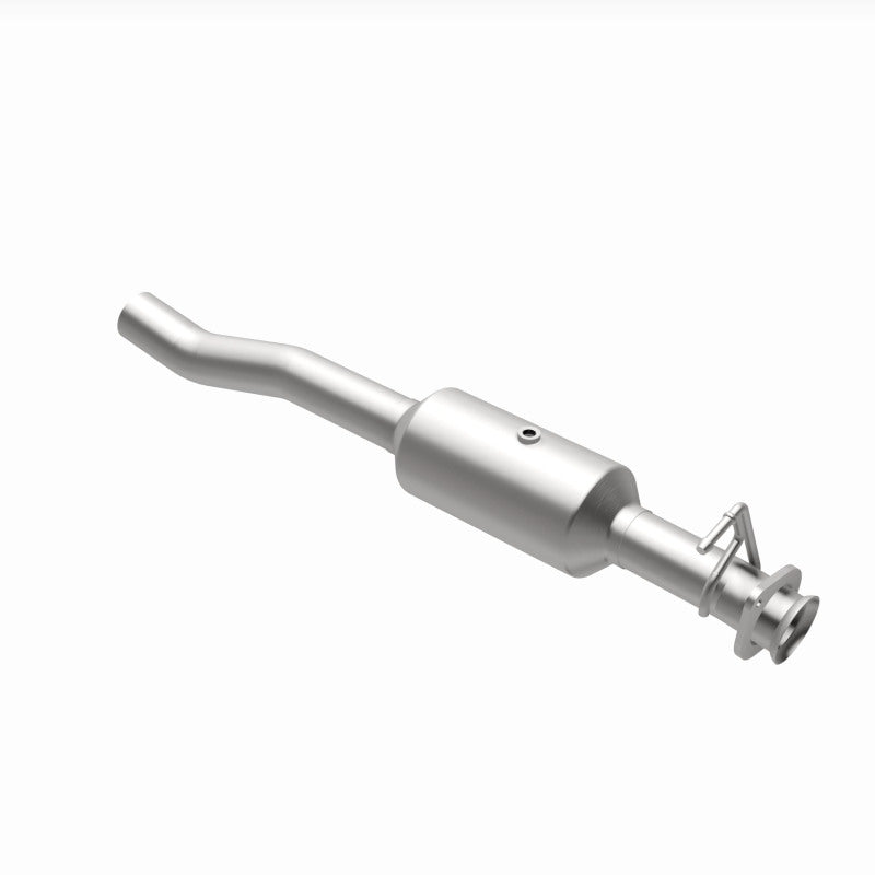 MagnaFlow 16-19 Ford F-650 V10 6.8L Underbody Direct Fit Catalytic Converter Magnaflow