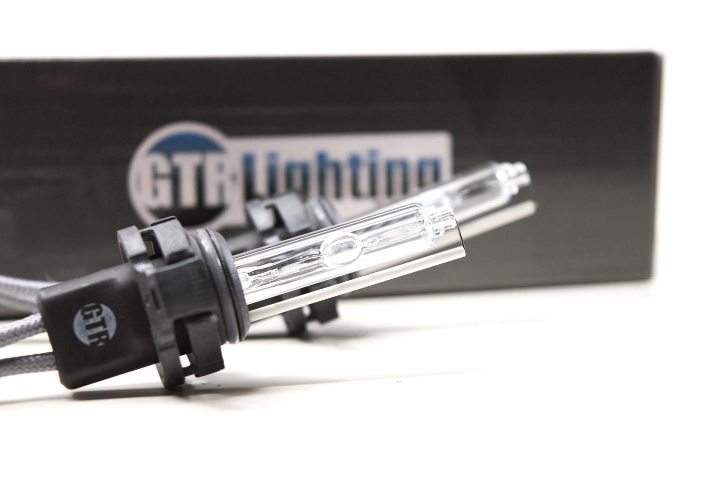 GTR Lighting 5000K 5202/2504 HID Bulbs (Pair) - GTR.N.053