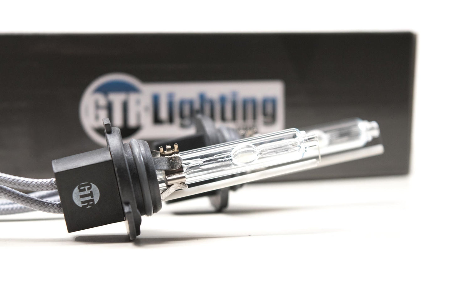 GTR Lighting 3000K 9005/H10/9145 HID Bulbs (Pair) - GTR.N.036