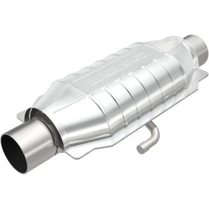 MagnaFlow Conv Universal 2.25in Inlet/Outlet Center/Center Oval Magnaflow