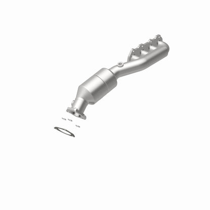 MagnaFlow Conv DF 02-04 VW Passat 4.0L Magnaflow