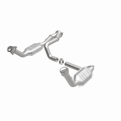 MagnaFlow Conv DF 02-06 Cadillac Truck. 8 5.3L Dual Conv. Y-Pipe Assy 2wd/Chevy Truck 99-07 Magnaflow
