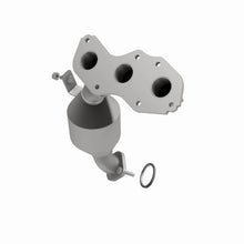 Load image into Gallery viewer, Magnaflow 07-11 Toyota Sienna V6 3.5L Direct-Fit Catalytic Converter