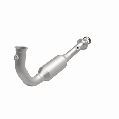 MagnaFlow Conv Direct Fit OEM 2004 Jeep Liberty Underbody Magnaflow