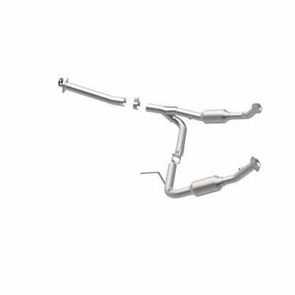 MagnaFlow Conv Direct Fit OEM 2004-2005 Ford Explorer/Mercury Mountaineer Underbody Magnaflow